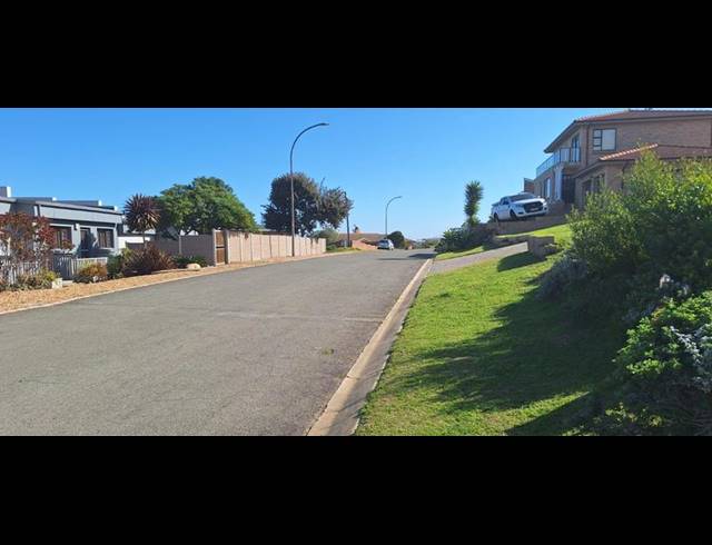 LAND FOR SALE IN DANA BAY